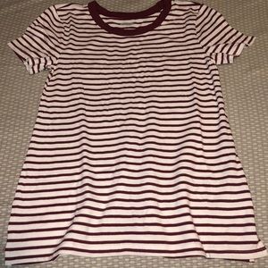 Old navy t-shirt